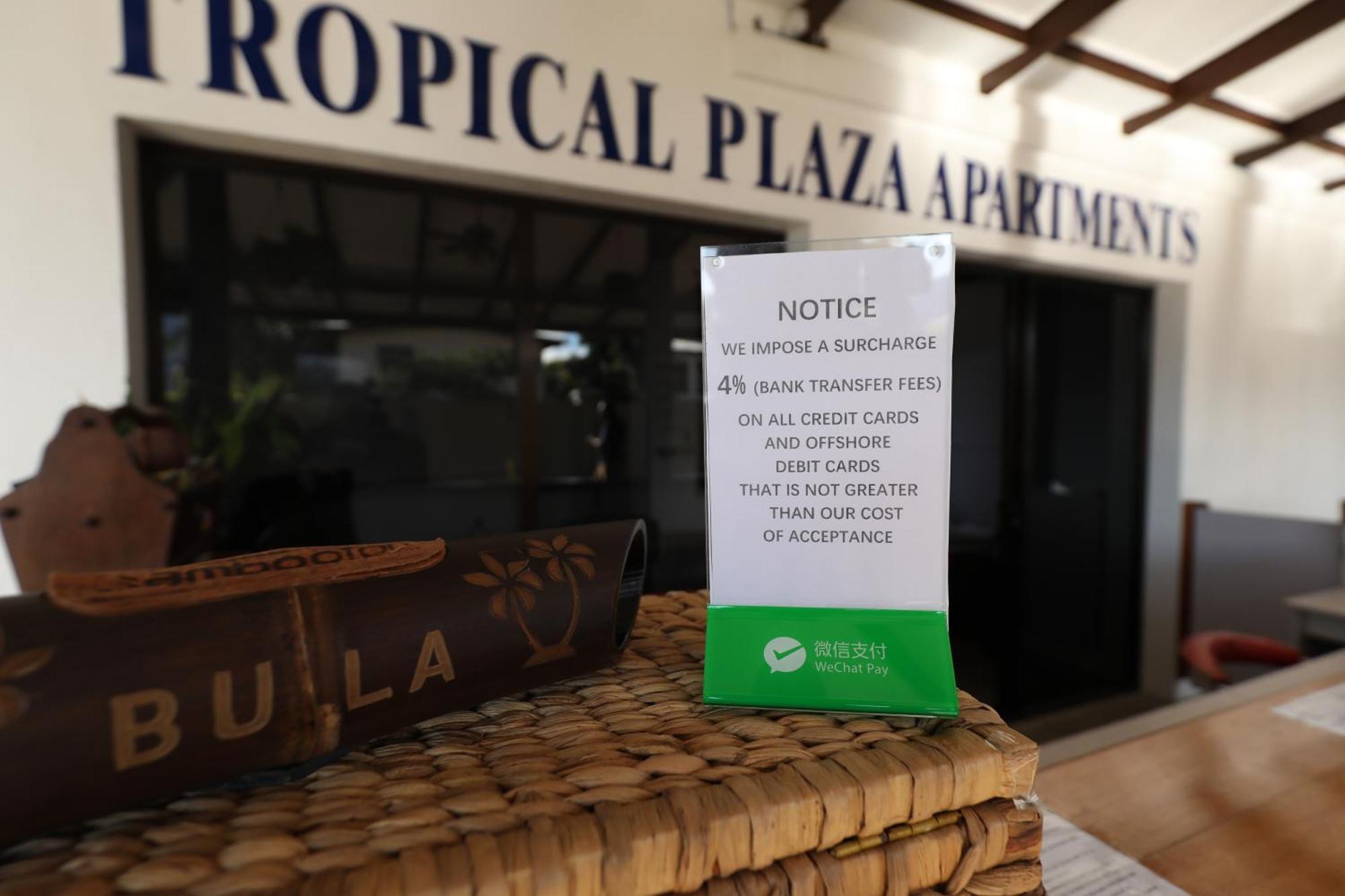 Tropical Plaza Apt ナンディ エクステリア 写真